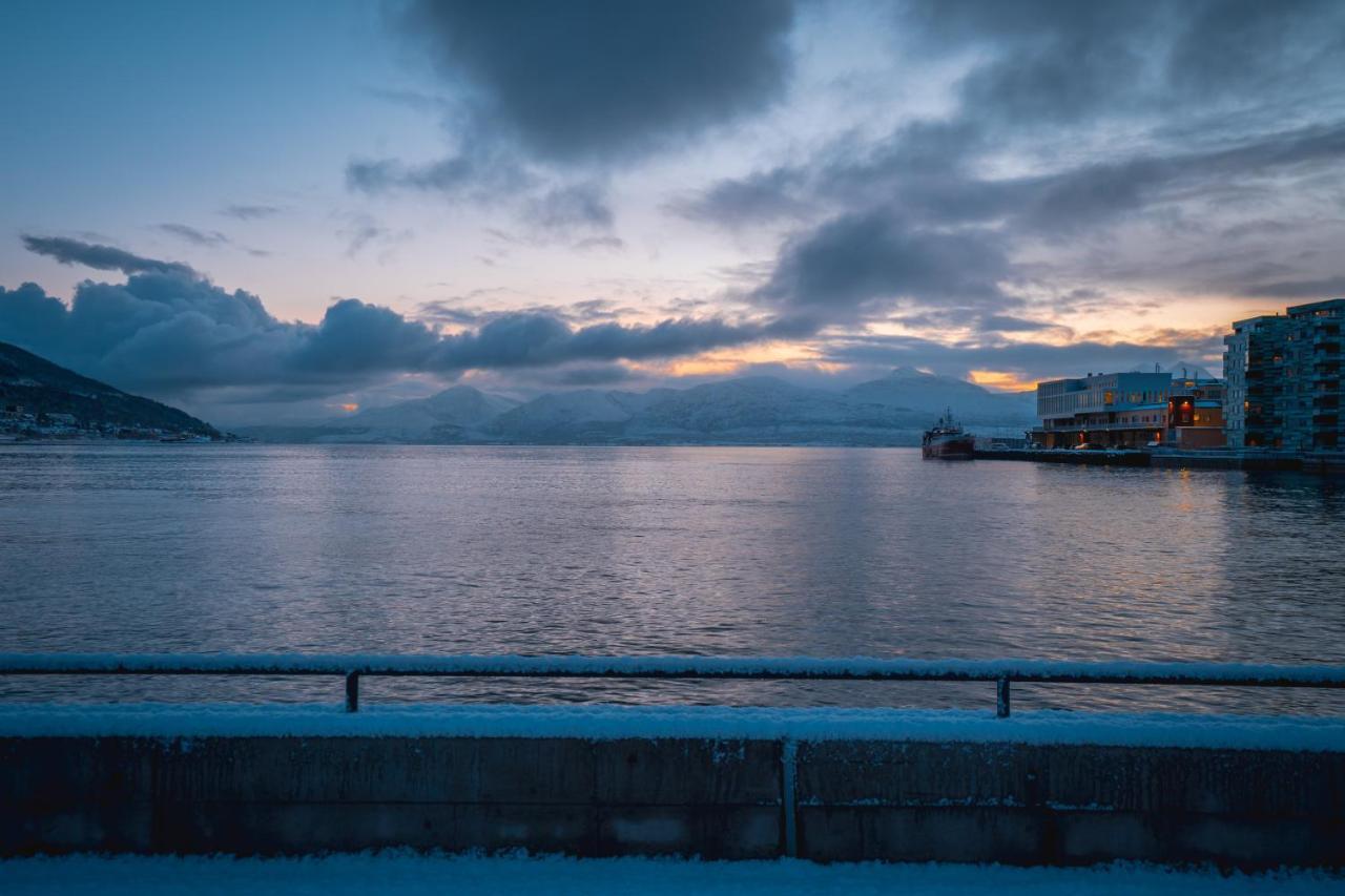 Skir 2 Bdr Corner View Apartement Tromso Exterior photo