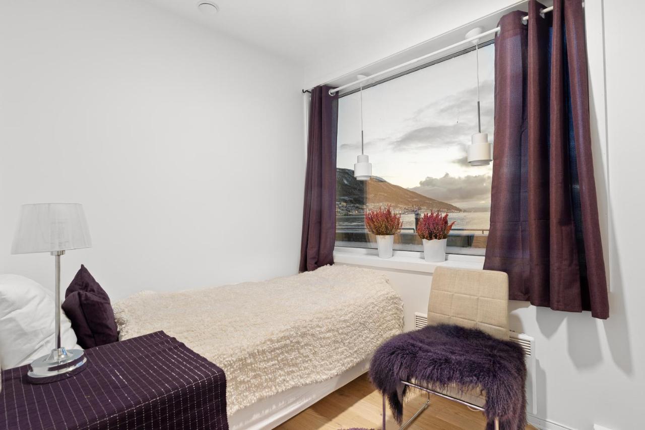 Skir 2 Bdr Corner View Apartement Tromso Exterior photo